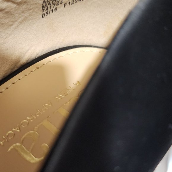 a.n.a claire black - Picture 7 of 7